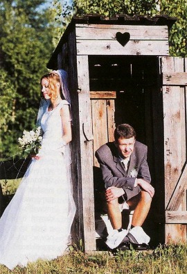Wedding at toilette